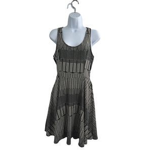 LUSH Black/Cream Sleeveless Mesh Back‎ Dress Small
